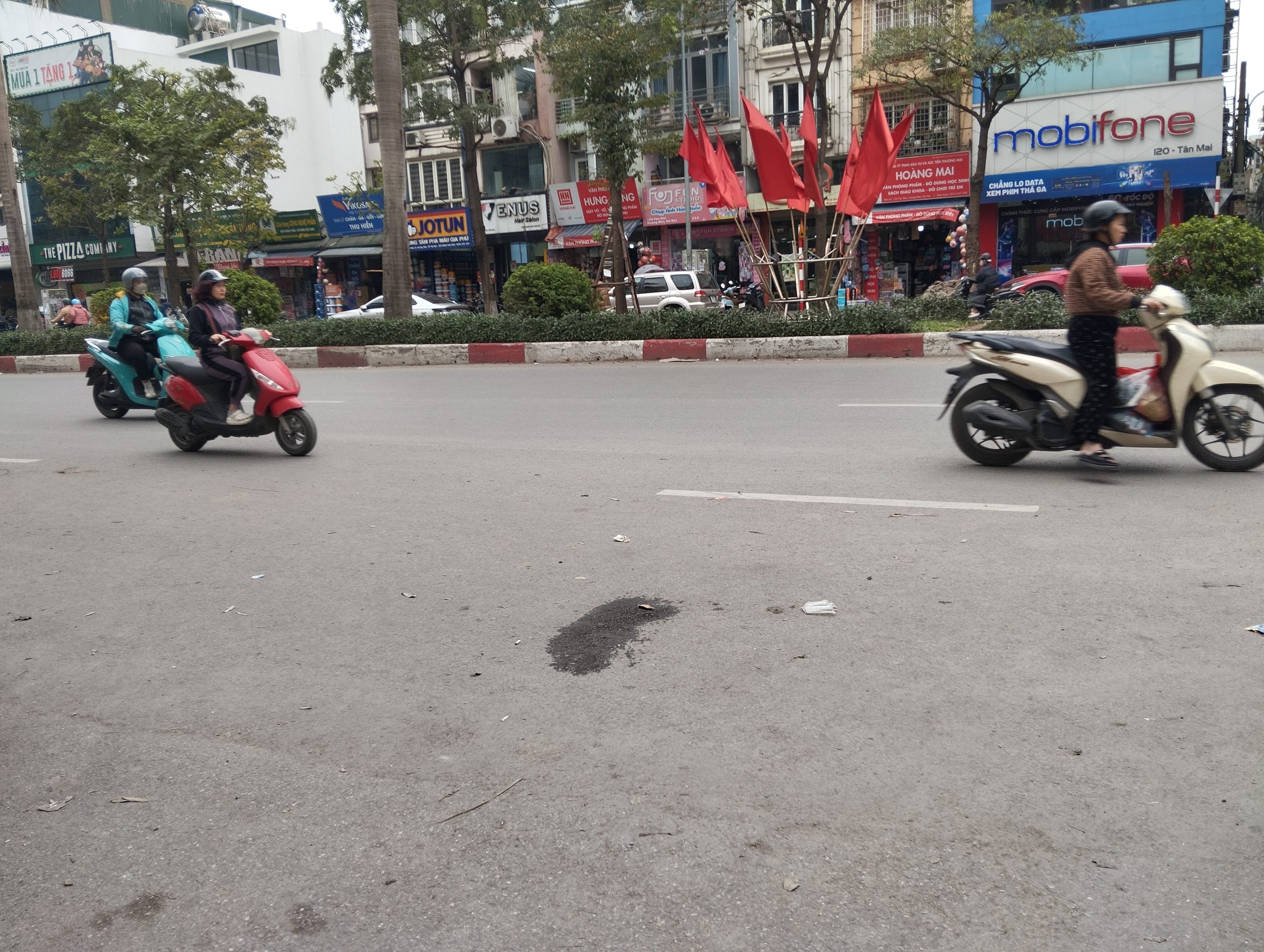 BÁN BÁN NHÀ SIÊU PHẨM TÂN MAI GẦN MẶT PHỐ 6 PHÒNG NGỦ