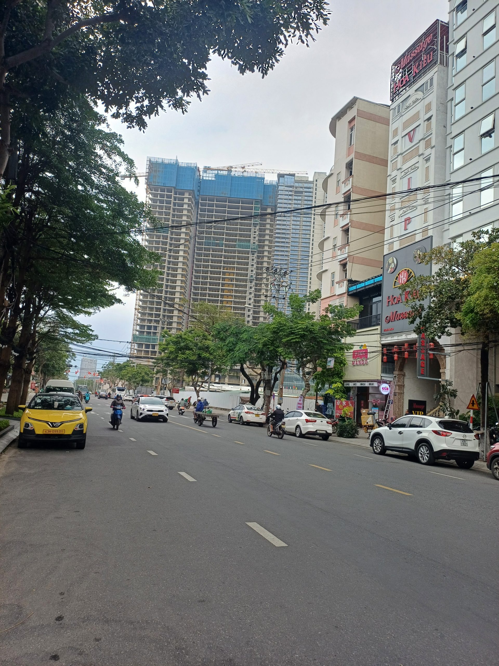 Cần thanh khoản nhanh lô GÓC, đường HỒ NGHINH 10m5, và 7m5. 150m2, giá 24ty tl.