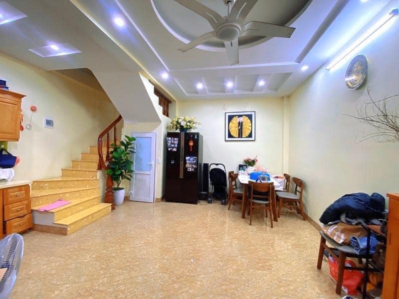 Bán nhà Ngọc Hà 65m mặt tiền 5.2m giá 11 tỷ