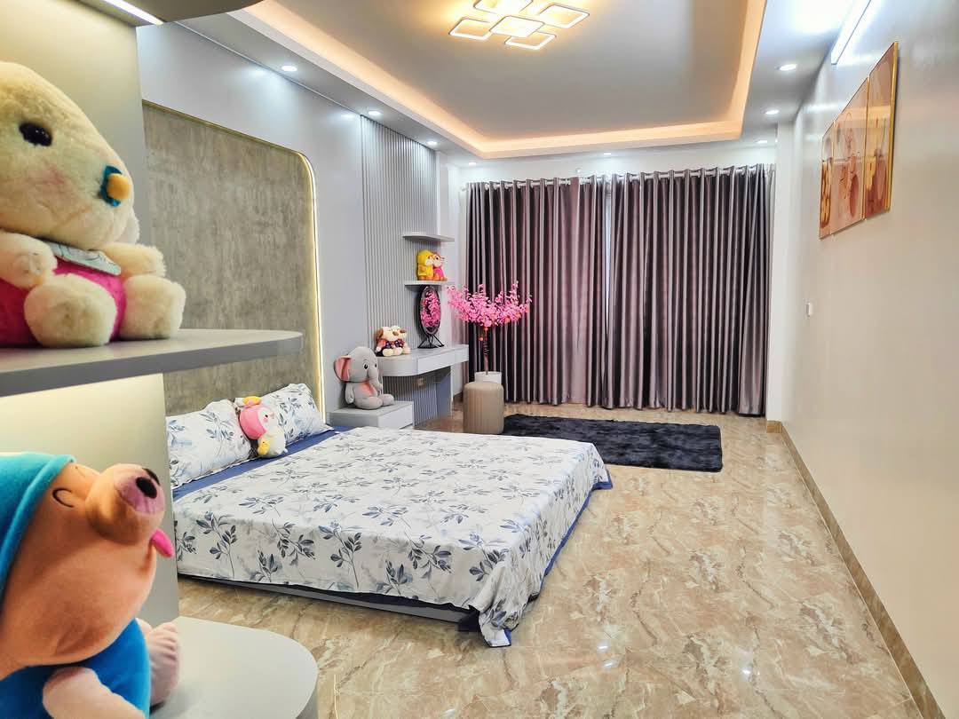 BÁN NHÀ TÂY SƠN - ĐỐNG ĐA- LÔ GÓC - KD SẦM UẤT - 28 TỶ (250TR/M²)