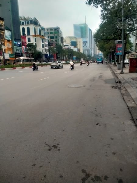 Bán nhà mới đẹp, lô góc phố Trần Duy Hưng, Cầu Giấy. 5 tầng, thang máy, 48m2, mặt tiền 7m, nhỉnh 13 tỷ