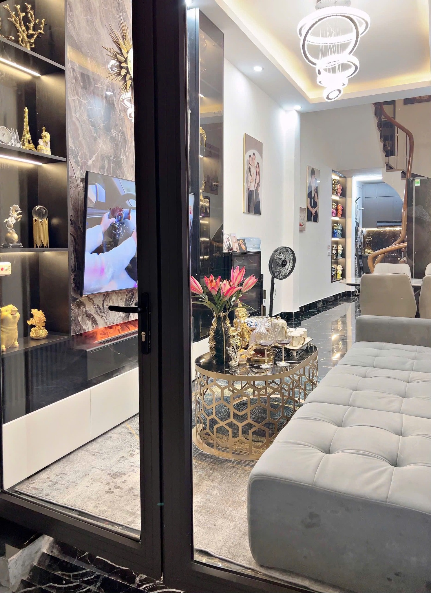 Bán nhà Khâm Thiên, Đống Đa, 28m², 5 tầng, 4.8 tỷ, sổ đỏ