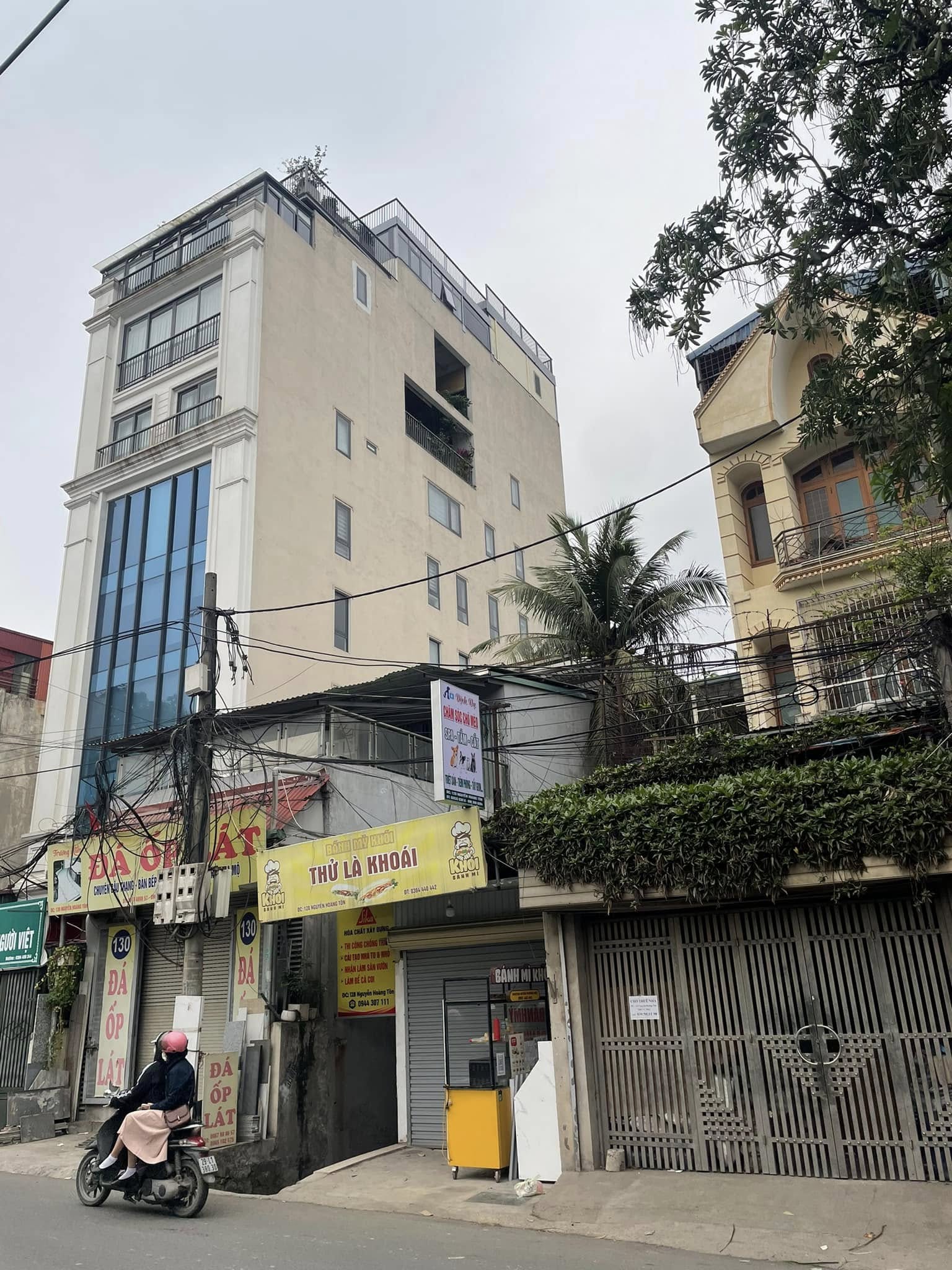 Bán nhà LÔGÓC Mặt Phố Nguyễn Hoàng Tôn 98/108m 5Tầng,MT 4.5m 42 Tỷ, QH đường 30m