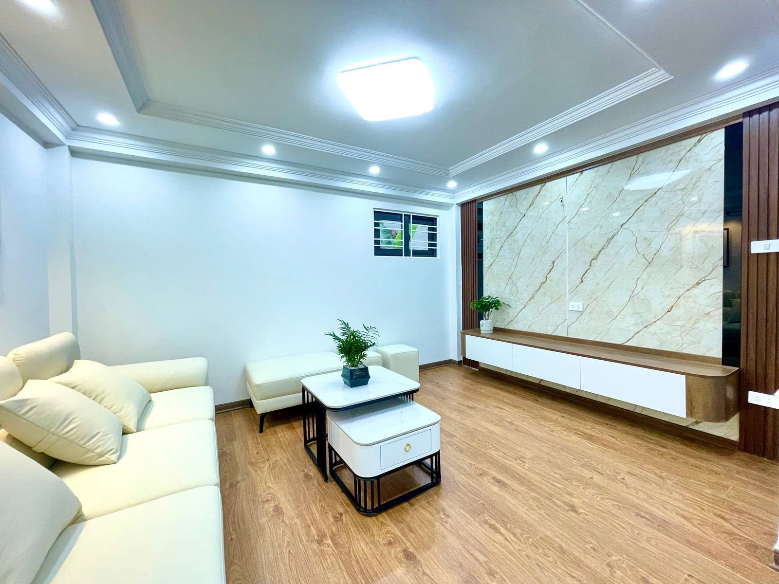 CHÍNH CHỦ CẦN BÁN NHÀ KHU VỰC KIM GIANG, 40M2 5 TẦNG MT4M HƠN 6 TỶ