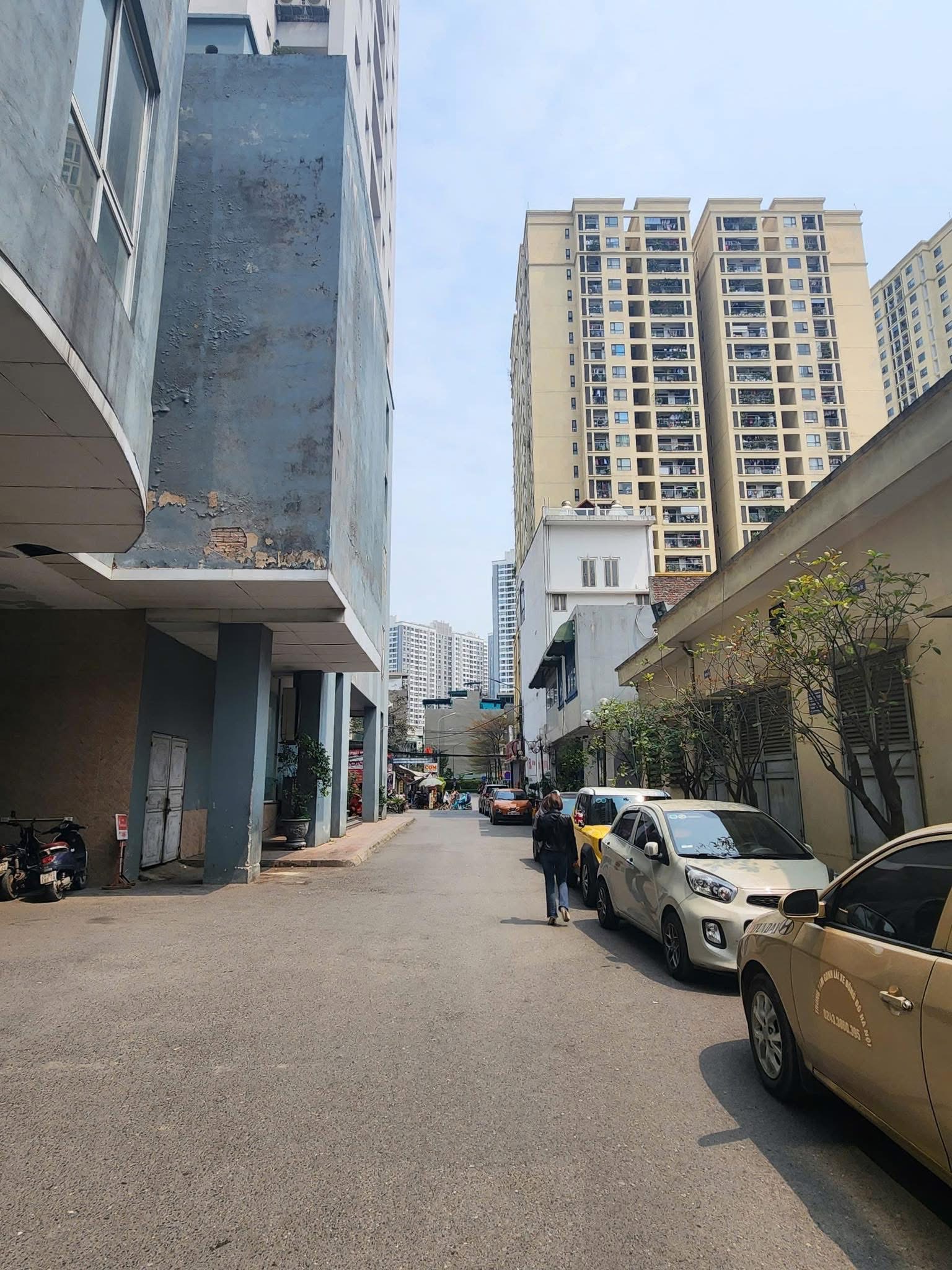 BÁN CĂN HỘ CHUNG CƯ LILAMA 52 LĨNH NAM - 115M 3PN - HƠN 3 TỶ CĂN GÓC SÁT TIMES CITY Ở SƯỚNG