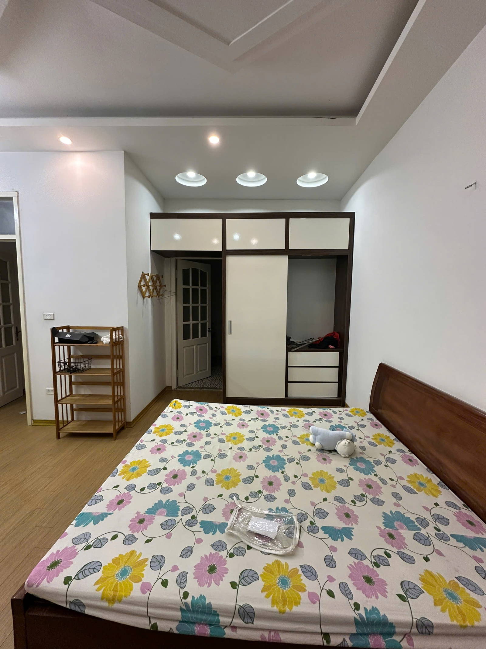 Chính chủ bán gấp nhà ngõ ô tô, 213, Giáp Nhất, Thanh Xuân, 60m2, 5 tầng. 10.98 tỷ.