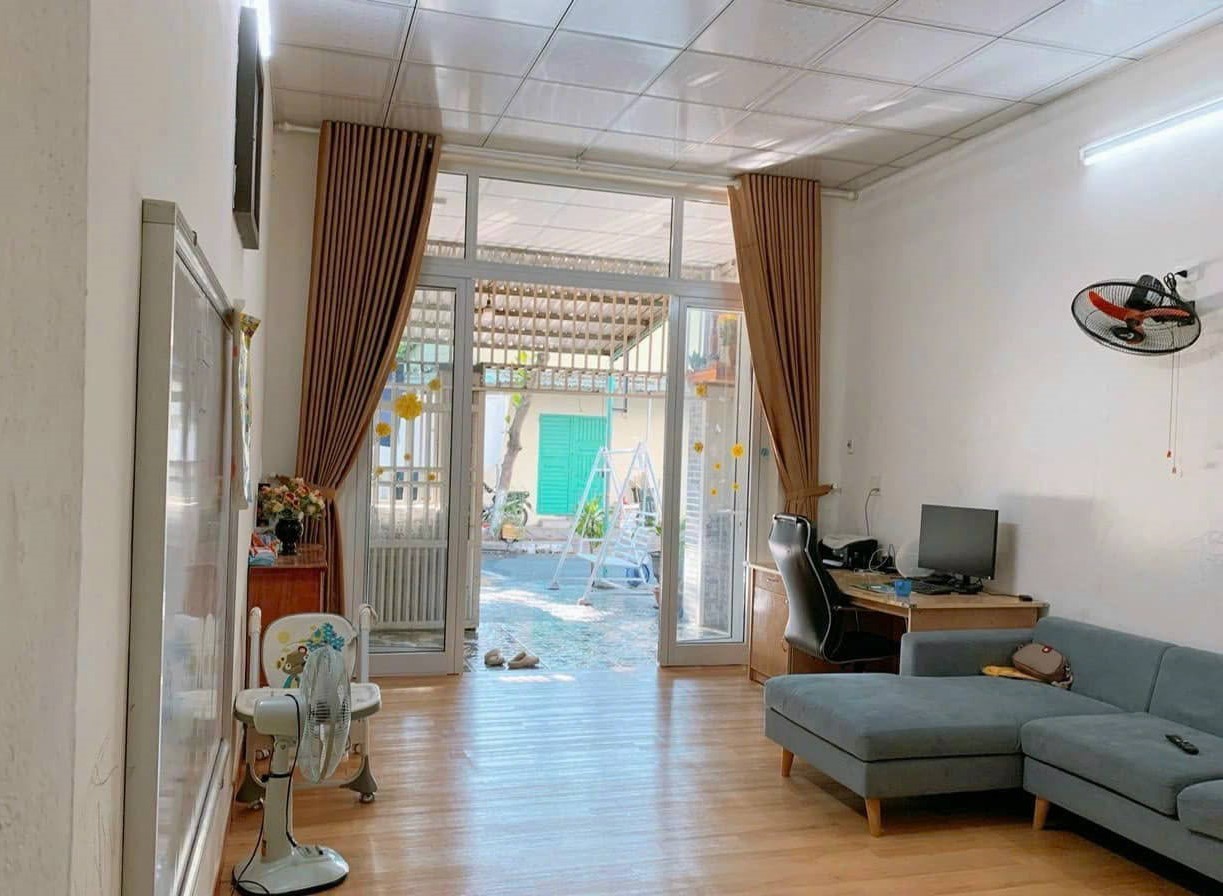 BÁN NHÀ MẶT ĐƯỜNG 5.5M HÒA MINH - SÁT KINH DƯƠNG VƯƠNG, GẦN BIỂN, LIÊN CHIỂU - CHỈ 3.85 TỶ