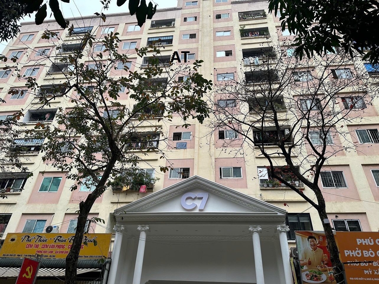 90m2