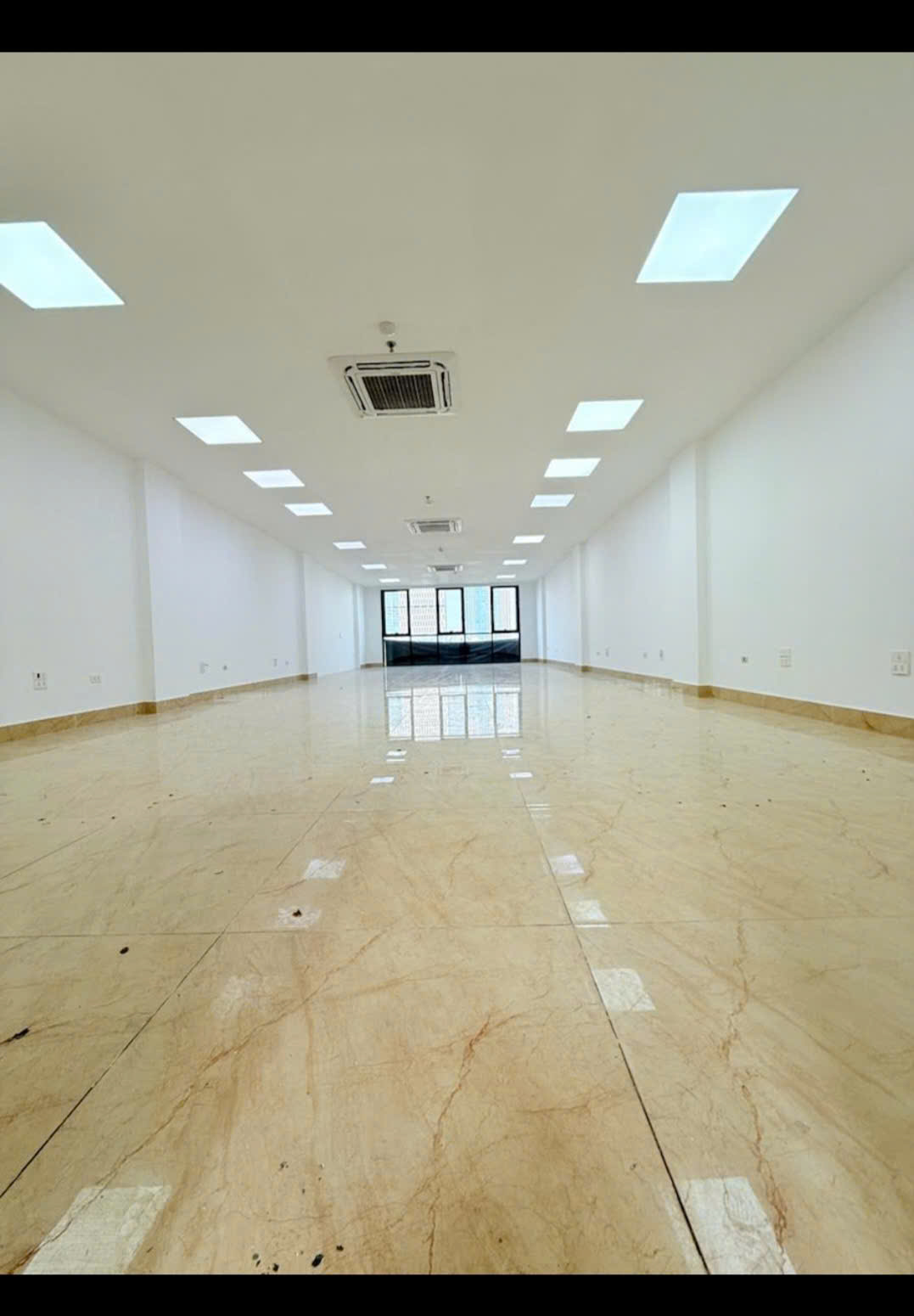 BÁN NHÀ MẶT PHỐ ÂU CƠ 7T THANG MÁY GẦN HỒ TÂY 130M² MT5.7M GIÁ 53 TỶ