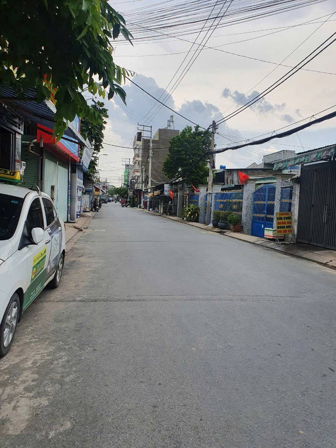 Bán NHÀ DIỆN TÍCH LỚN 56M2 - NGANG 4,6M- XE HƠI VÀO NHÀ - SỔ HỒNG RIÊNG- GIÁ CHỈ 3,50 TỶ