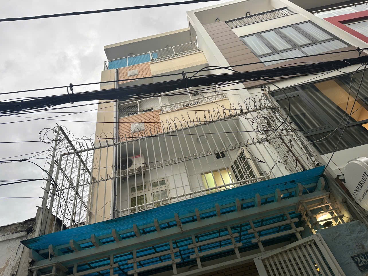 Nhà hẽm xe hơi. Nguyễn thị Huynh.P.8.Quận Phú Nhuận.Giá 10.9 tỷ.