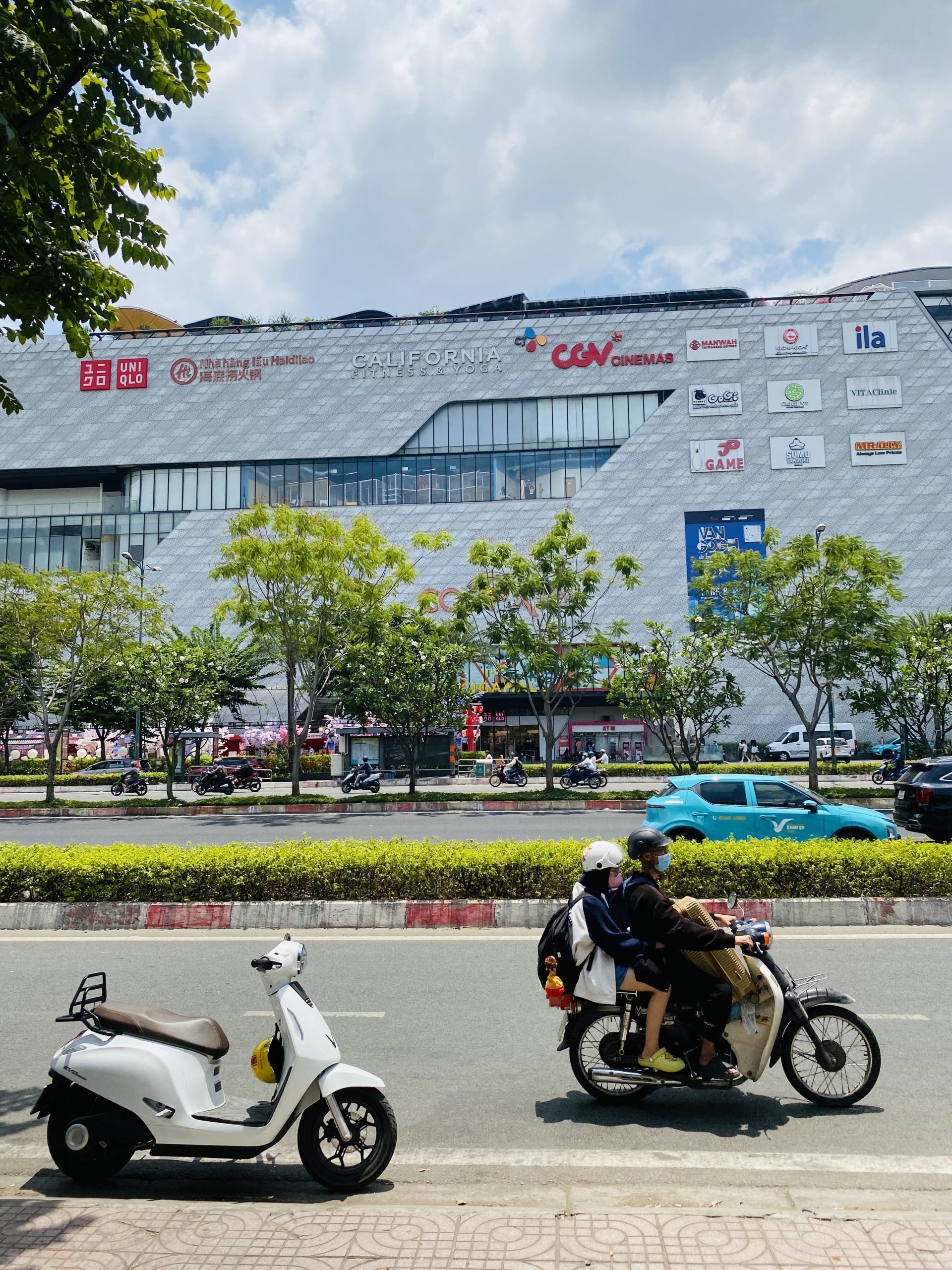 Hàng Hiếm! Nhà Ngang 5M, Sát Gigamall, SHR, Không Lộ Giới, Quy Hoạch