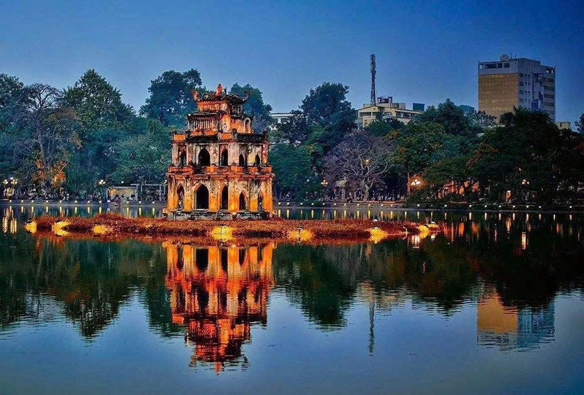 -Bán Nhà phố VIP-Nguyễn Trường Tộ - Ba đình - Hoàn Kiếm -Kinh doanh Đa Dạng ❤️Diện Tích 50m2 -Giá 32 Tỷ- vỉa hè rộng - mặt Phố lớn