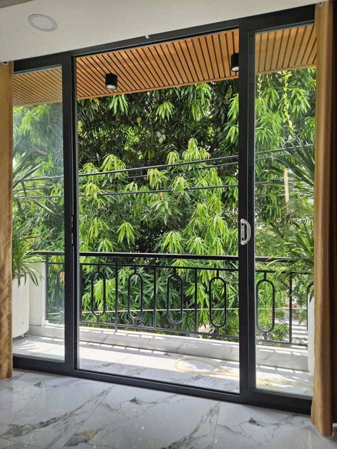 Chủ định cư cần bán gấp Bán nhà mặt tiền Cầm Bá Thước, P.7, Phú Nhuận