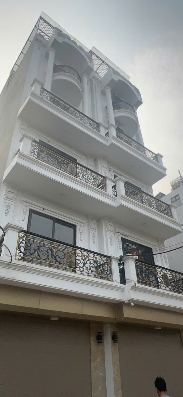 Bán nhà Đức Giang- Long Biên-HN. Ngõ ô tô, thang máy, kinh doanh. 40m2, 6T, nhỉnh 10 tỷ.
