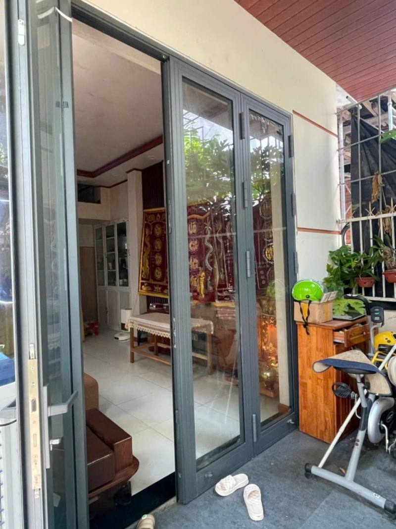 ♣ Nhà 2 mặt Kiệt gần Phan Thanh, 90m2, 2.5 tầng ở + 3 phòng cho thuê lối đi riêng, 3.4 tỷ