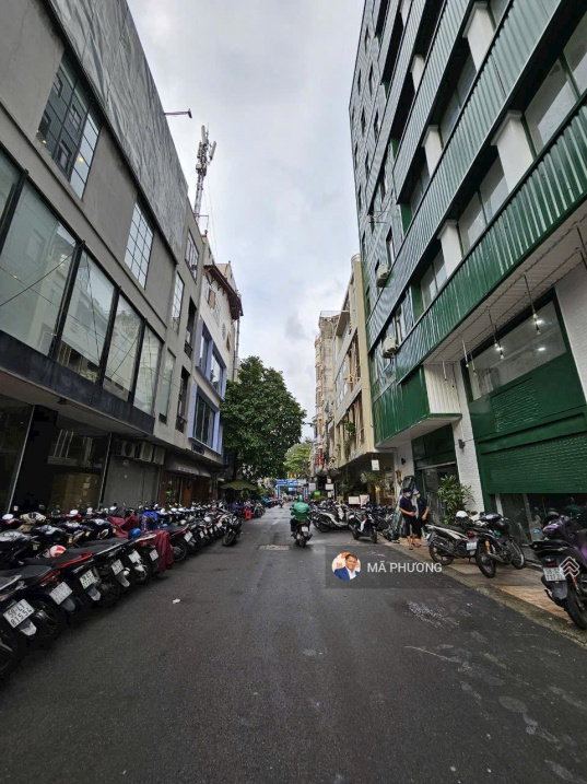 Cơ Hội Sở Hữu Nhà Hẻm 1 Đường Sư Vạn Hạnh, P.12, Q.10 - Diện Tích 4x17m - Giá 18.5 Tỷ