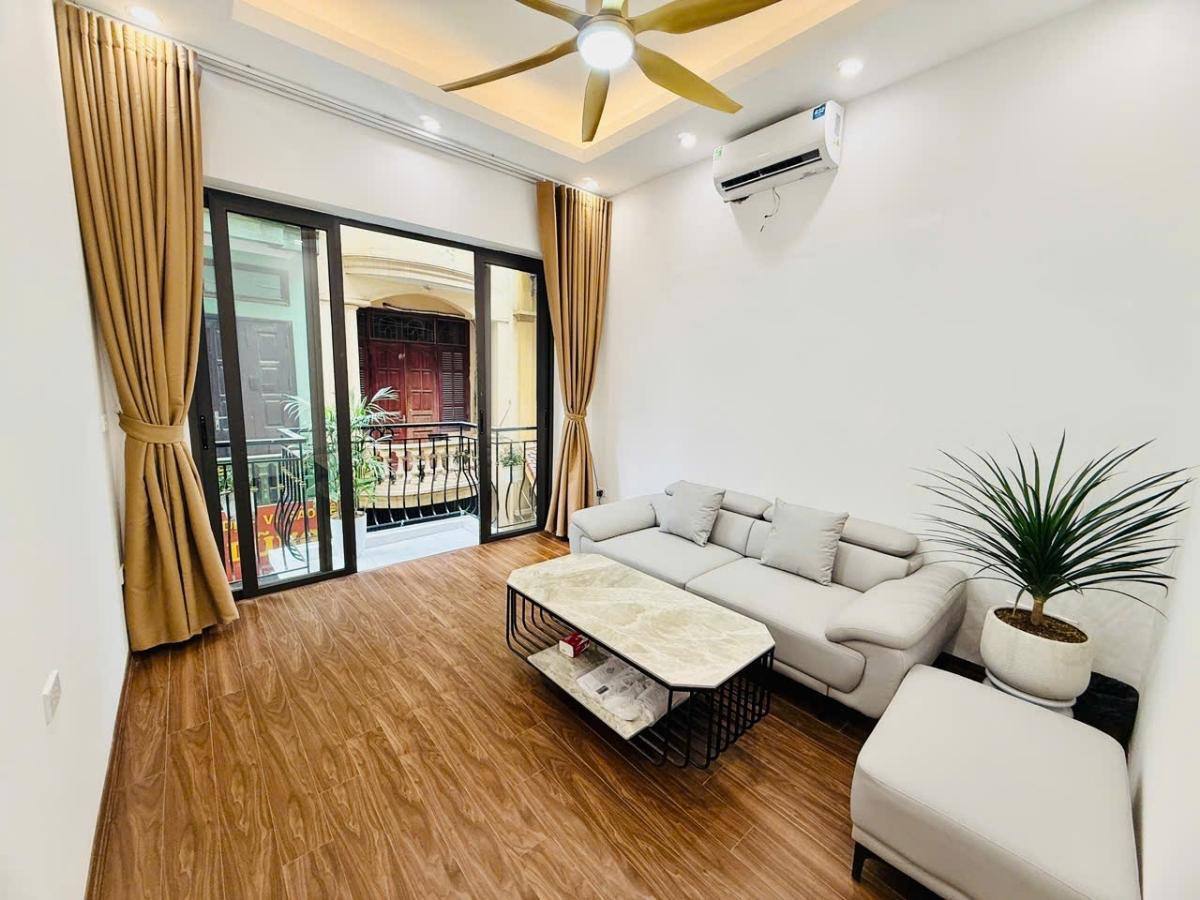 Bán nhà Khương Trung 37m2.MTx4m ngõ thông, ô tô qua nhà nhà mới ở ngay,