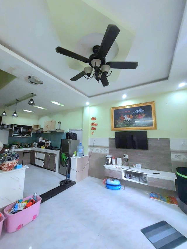 58.5m2