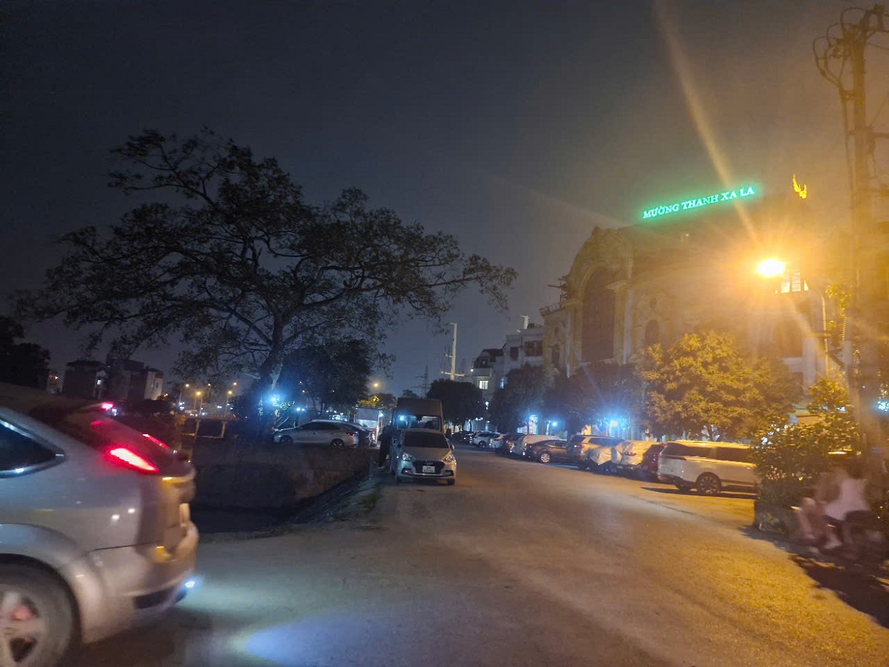 Bán nhà dân xây ở ngay Kiến Hưng, Hà Đông 30m x 5 tầng, 5 tỷ