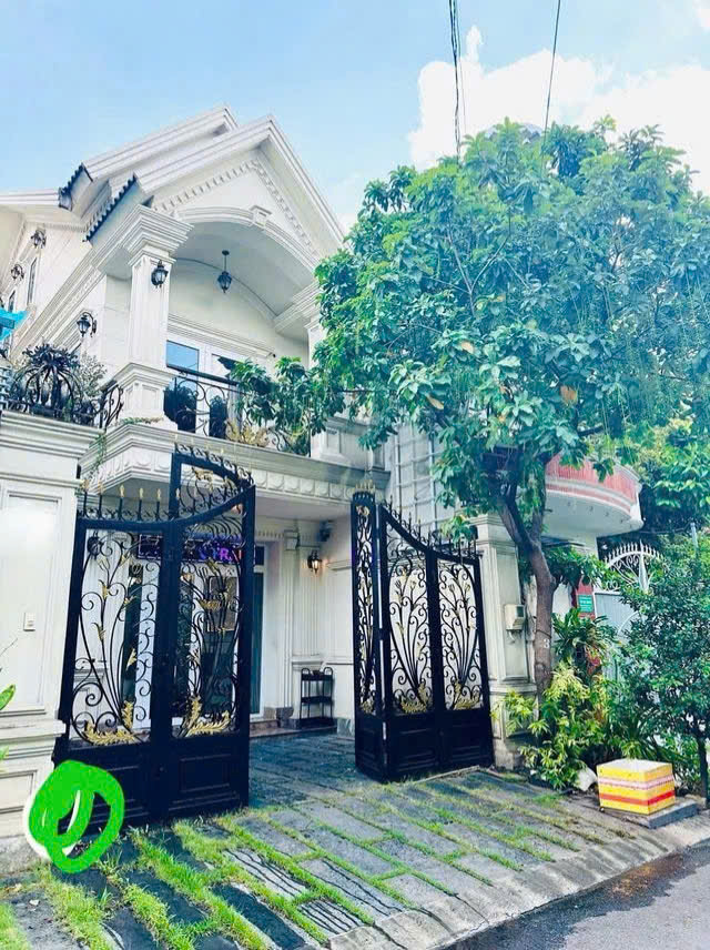 Bán Biệt thự sân vườn (DT đất 120m2) siêu đẹp, giá siêu rẻ, P16, Q.Gò Vấp