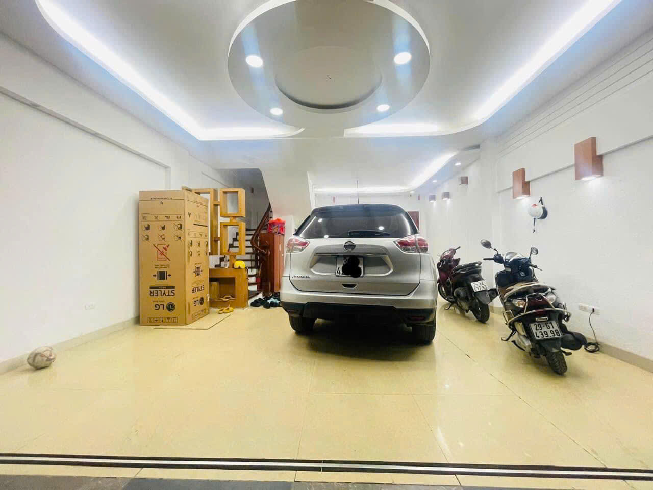 SIÊU PHẨM NHÀ ĐẸP - NGUYỄN VĂN CỪ, LONG BIÊN - DT: 41M2 X 5 TẦNG, GARA Ô TÔ - THIẾT KẾ HIỆN ĐẠI VIEW THOÁNG AN SINH