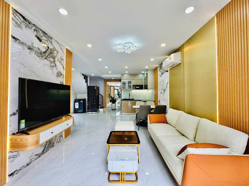 Nhà đẹp.Vali vào ở ngay.Nhà 3 mặt tiền.Kinh doanh đa dạng.Duy Tân.Quận Phú Nhuận