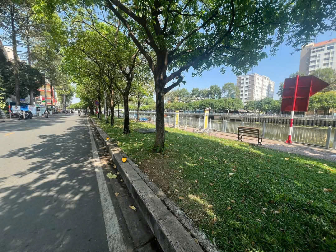 NHÀ PHỐ PHÚ NHUẬN – 53M² – SÁT MẶT TIỀN – GIÁ CỰC TỐT