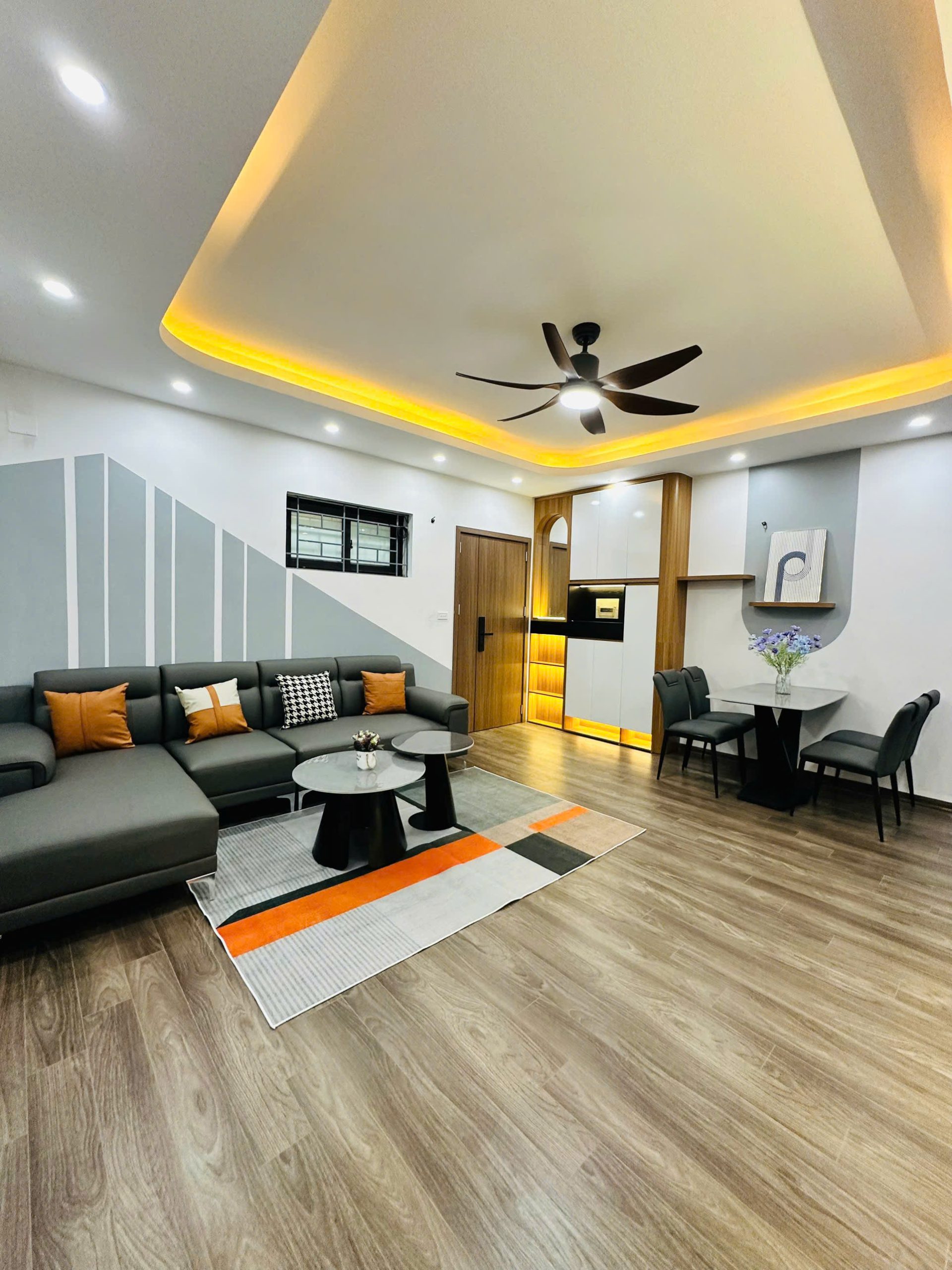Căn hộ Hud CT5 X2 Linh Đàm - Hoàng Mai, tầng trung siêu đẹp 78m2 * 3 ngủ, 2 mặt view, giá 4 tỷ68