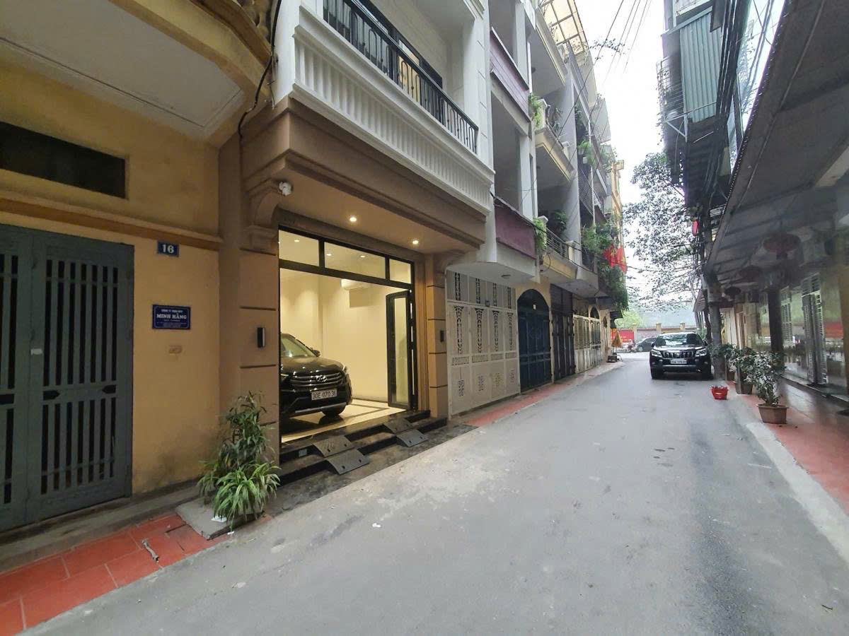 Bán nhà Ôtô đỗ cửa-Đường 800A (Nguyễn Văn Huyên) 45m/6T Thang máy,MT 4.2m 17.5 Tỷ