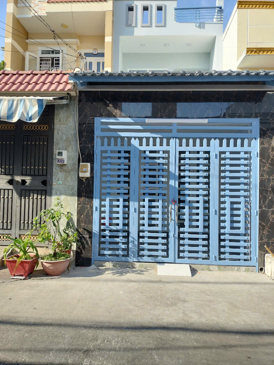 Bán nhà 2 tầng, hẻm xe hơi, DT(3,85m x 18m) ~72.8m2, Chiến Lược, P.BTĐ A, Q. Bình Tân
