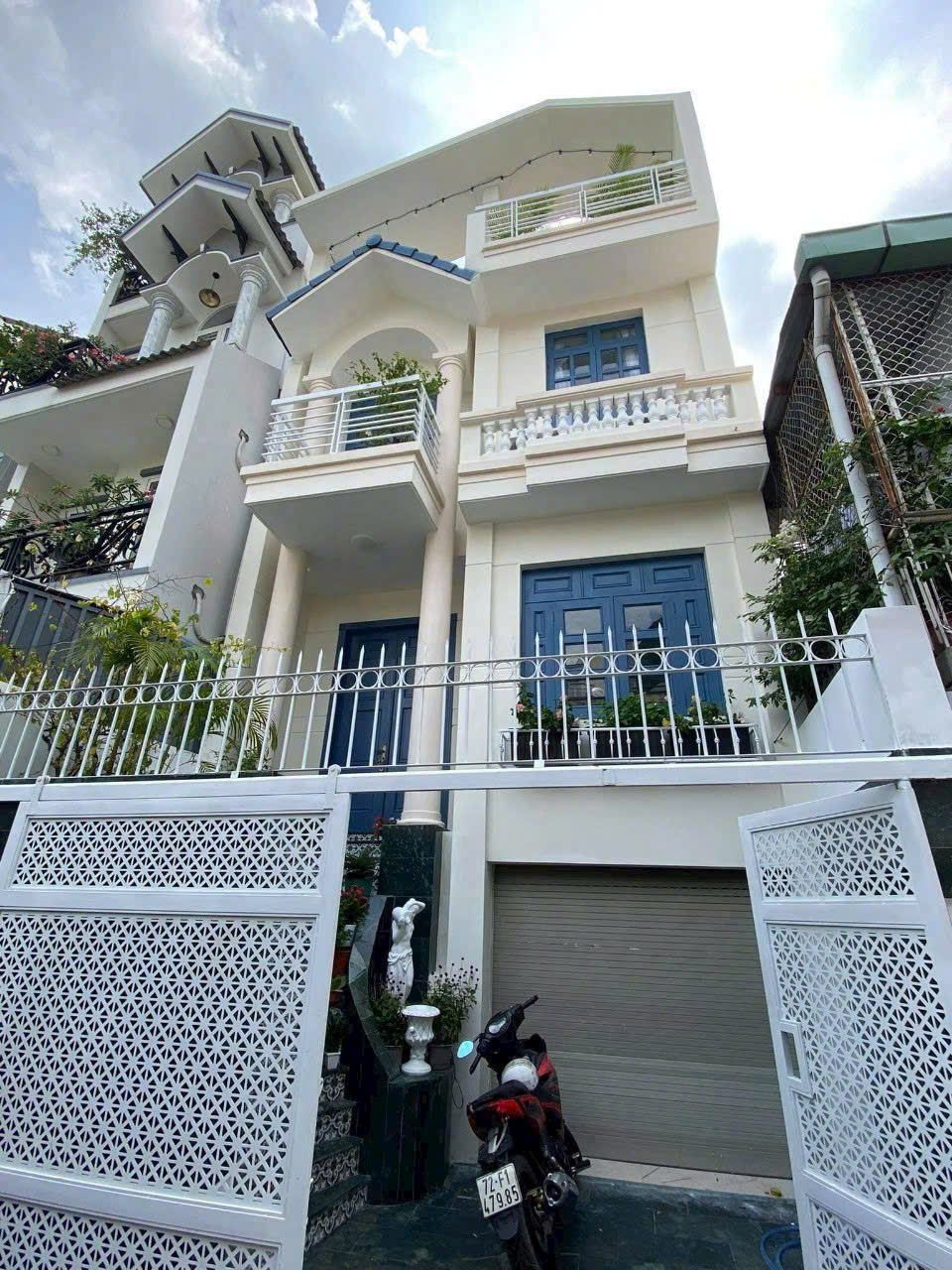 Bán Nhà Mặt tiền đường 60, P. Thảo Điền. - Dt: 6x15 công nhận 79m2 - 17 TY