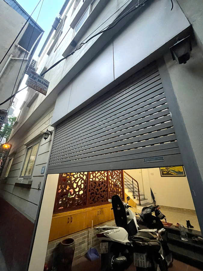 BÁN NHÀ PHỐ NGỌC LÂM,LÔ GÓC- NGÕ THÔNG-1 NHÀ RA PHỐ 58M2, 4 TẦNG,MẶT TIỀN 10.5M, 9.3 TỶ.