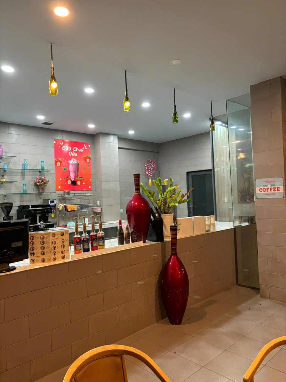 Cho thuê Quán hoặc bán Địa chỉ : 10-12-14 Đường số 50, P Tân Tạo, Q Bình Tân, TPHCM