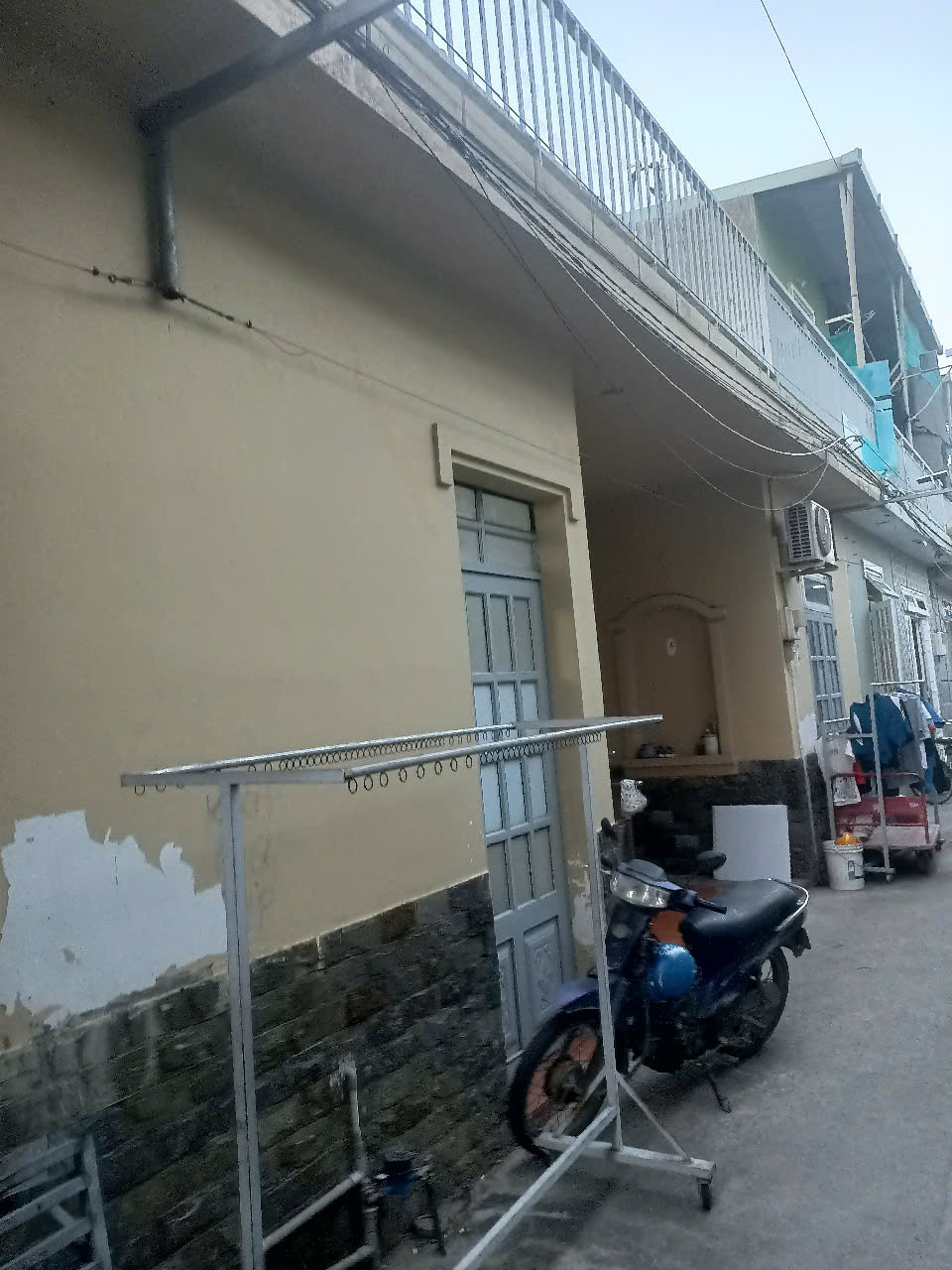 MÌNH CHÍNH CHỦ CẦN CHO THUÊ NHANH NHÀ NGUYÊN CĂN HẺM CỤT PHÚ HỮU - THỦ ĐỨC