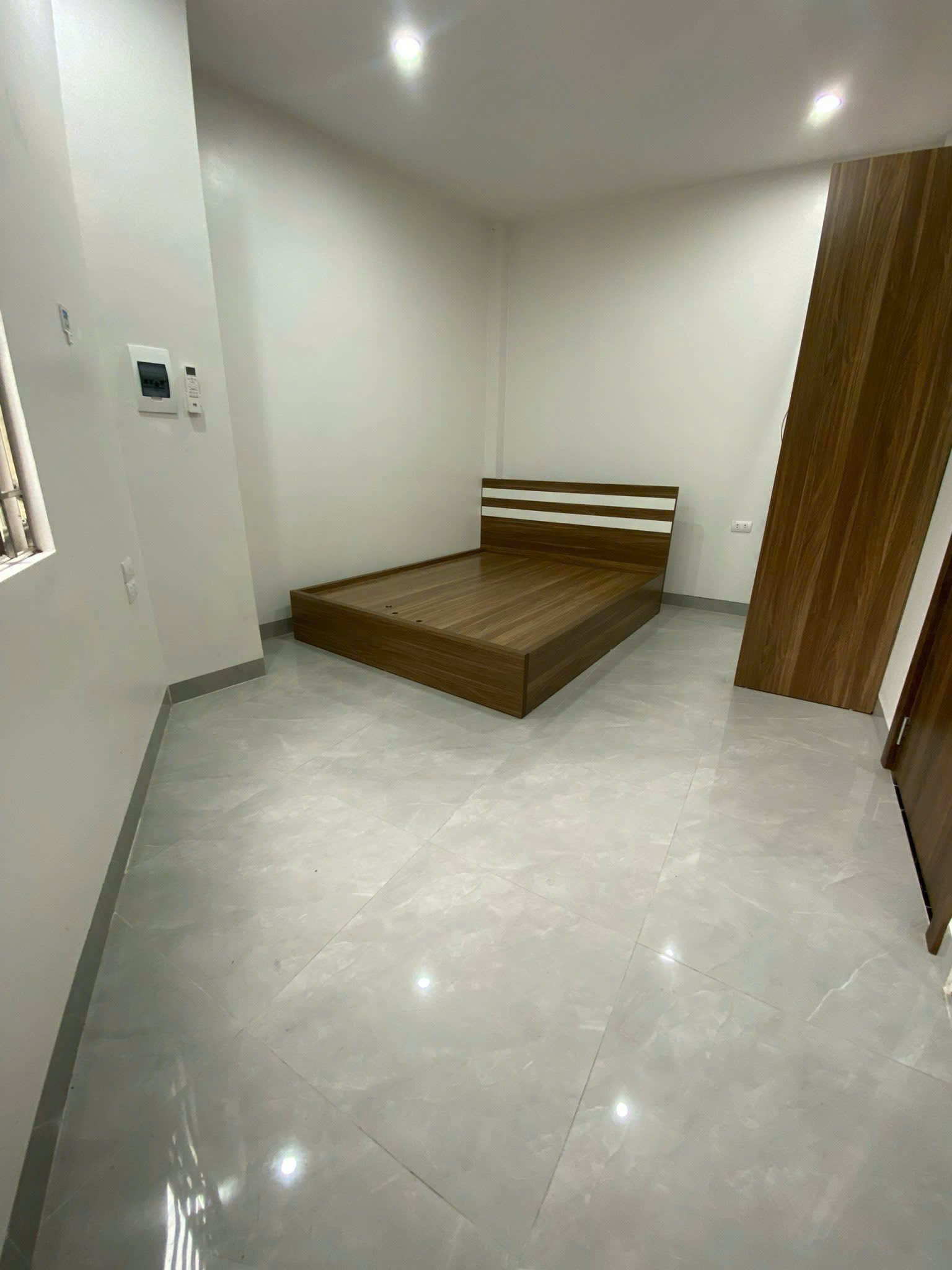 CHO THUÊ PHÒNG TRỌ KHÉP KÍN TẠI 186 HOA BẰNG, YÊN HÒA, CẦU GIẤY, HN