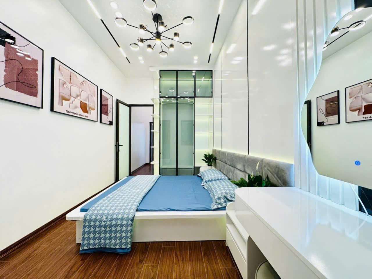 SIÊU PHẨM MẶT PHỐ NGUYỄN VĂN CỪ LONG BIÊN– TÒA NHÀ 7 TẦNG, VỈA HÈ RỘNG, KINH DOANH ĐỈNH Tòa nhà 7 tầng - 60m²,