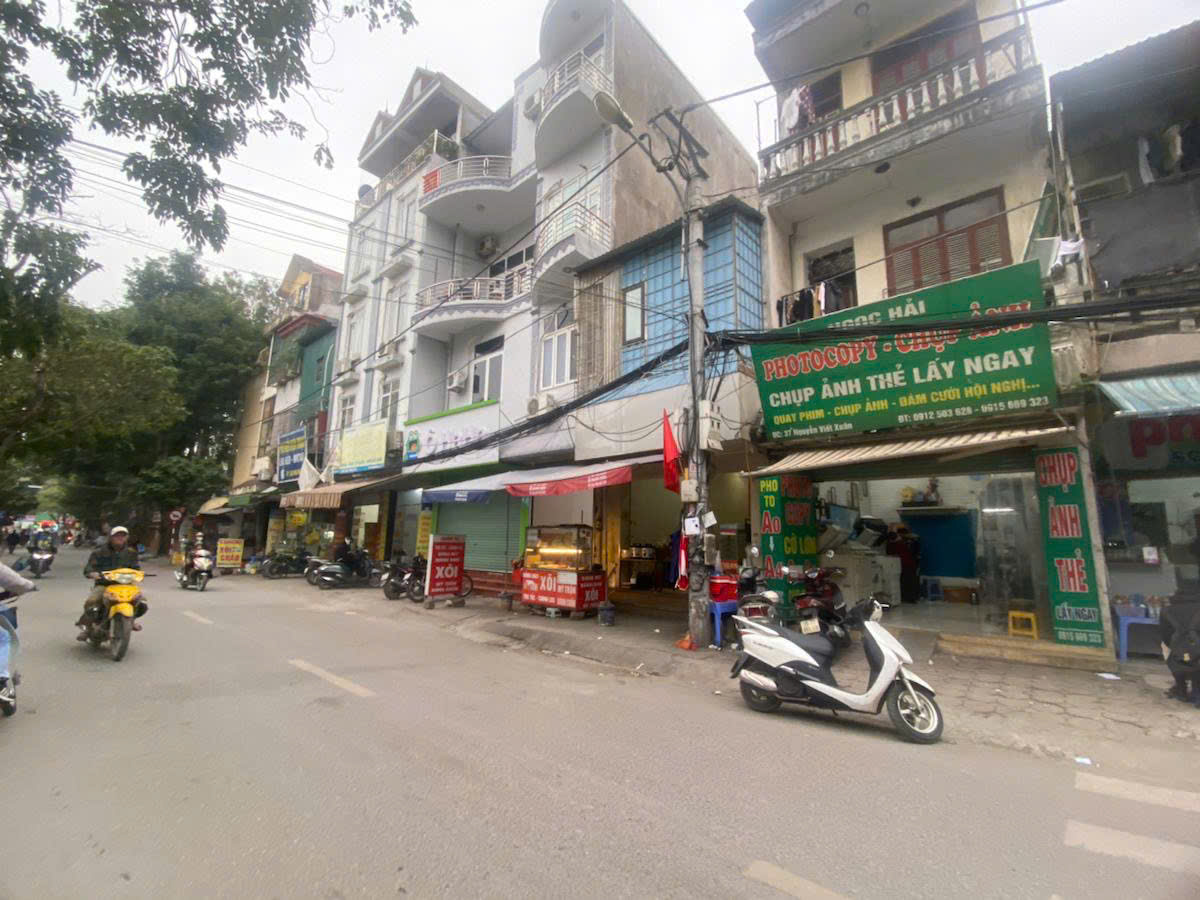 Bán Nhà 4 tầng - Vị trí vàng kinh doanh - Đầu tư sinh lời cao Bán nhà Phùng Chí Kiên - Cầu Giấy, vị trí đẹp hiếm