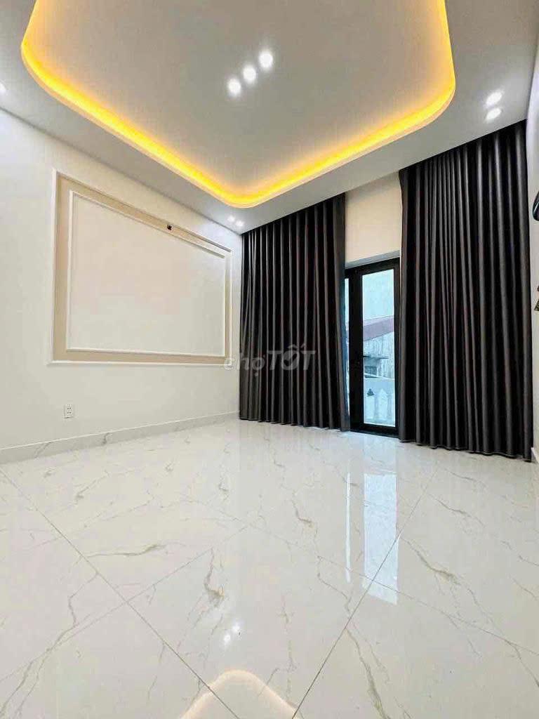 Bán nhà đẹp như Villa ngay Đình Đông, ô tô đỗ cách nhà 50m Phường Đông Hải, Lê Chân, Hải Phòng