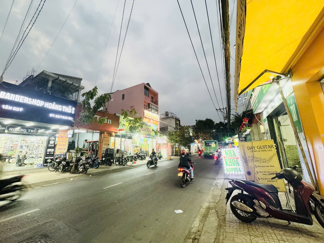 BÁN NHÀ MẶT PHỐ KINH DOANH TÂN QUÝ-TÂN PHÚ-NGANG BỀ THẾ 5.1 x 17.5 CHỈ 13.5 TỶ