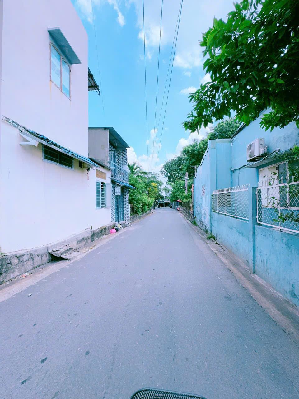 NP455 BÁN NHÀ 1 LẦU 1 TRỆT P.HỐ NAI GÓC 2 MẶT TIỀN 102M2 GIÁ 3 TỶ 3