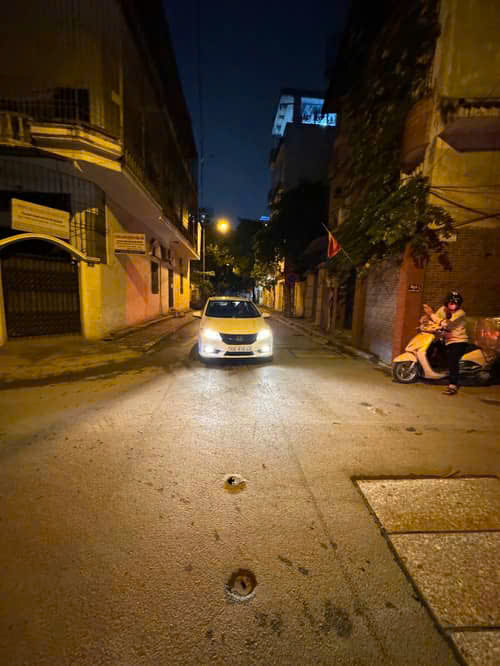 PHÙNG CHÍ KIÊN - LÔ GÓC - Ô TÔ VÀO NHÀ - NHÀ ĐẸP - 2 THOÁNG - KINH DOANH - CHO THUÊ