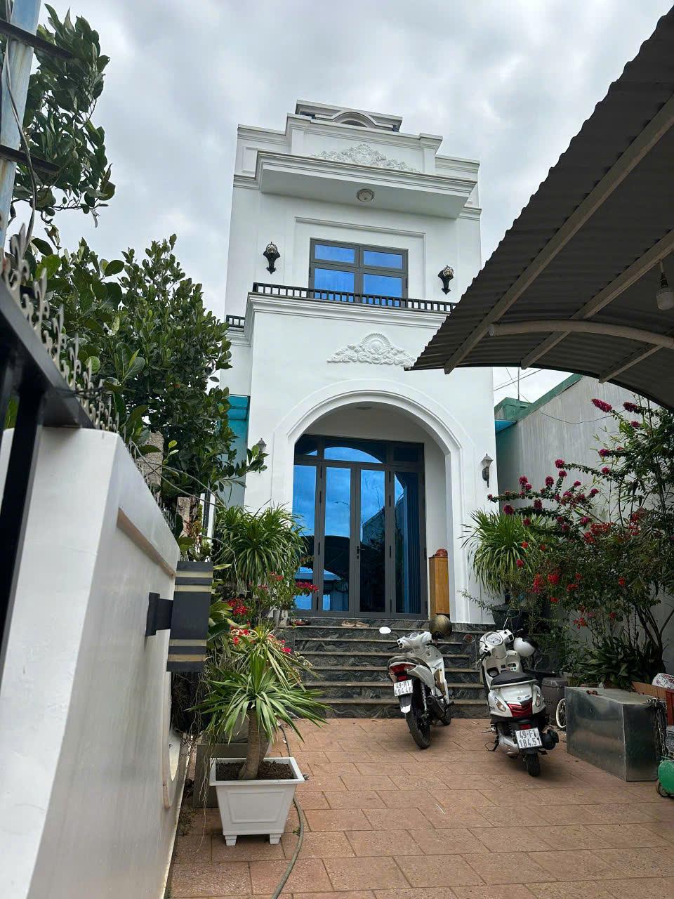 NHÀ ĐẸP - GIÁ TỐT - Chính Chủ Cần Bán Nhà Hẻm Lê Hồng Phong, Liên Hiệp, Đức Trọng, Lâm Đồng