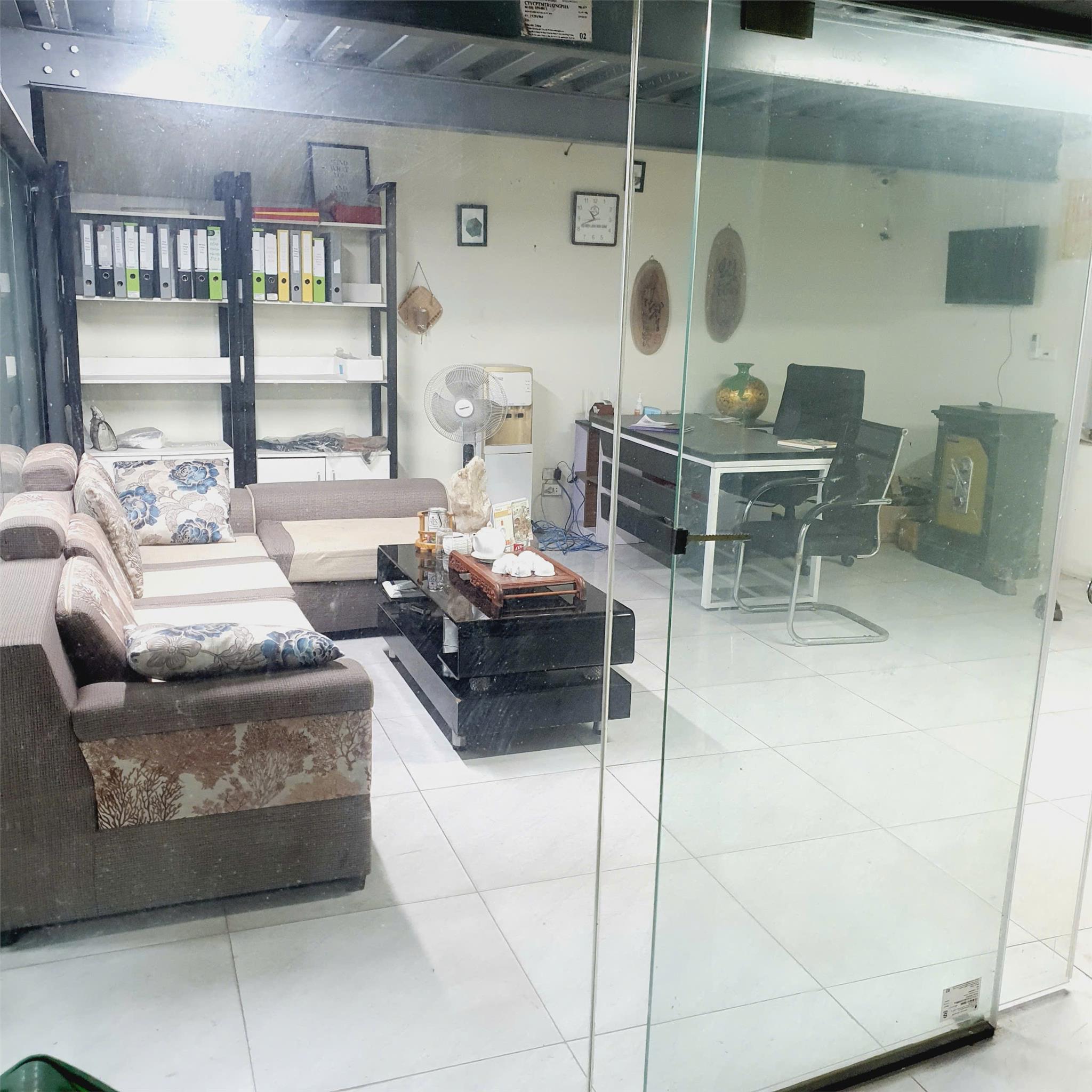 CẦN BÁN NHANH căn nhà 4 tầng vị trí đẹp tại TP Ninh Bình, tỉnh Ninh Bình