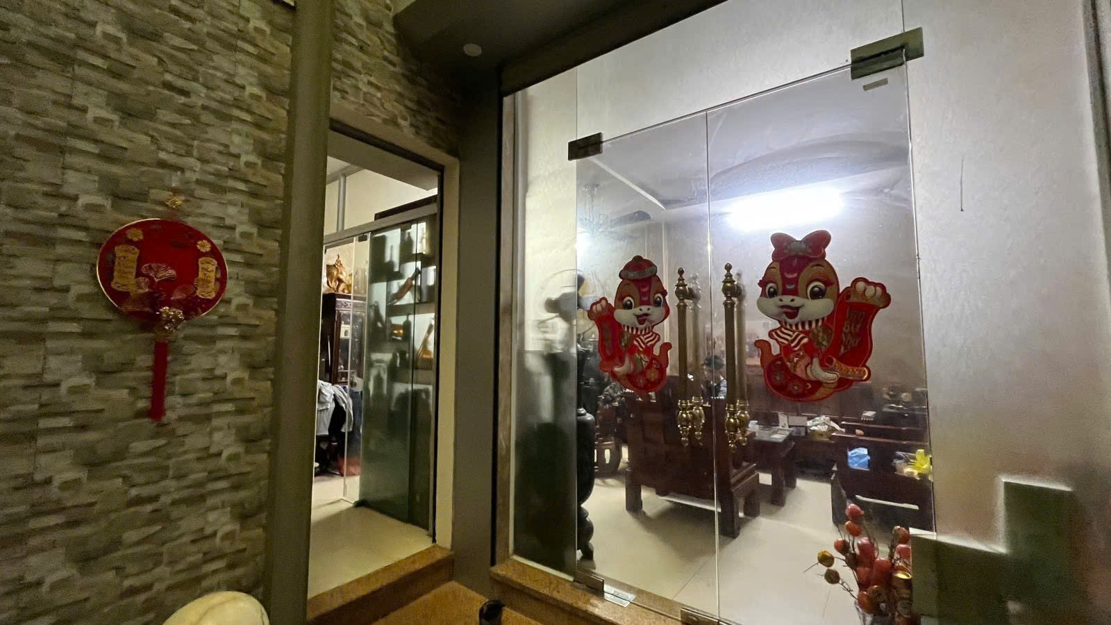 BÁN NHÀ MẶT NGÕ THÔNG QUẬN ĐỐNG ĐA - HÀO NAM – 55M², 7 TẦNG, THANG MÁY – LÔ GÓC, NGÕ THÔNG, CHỈ 30M RA PHỐ- lh