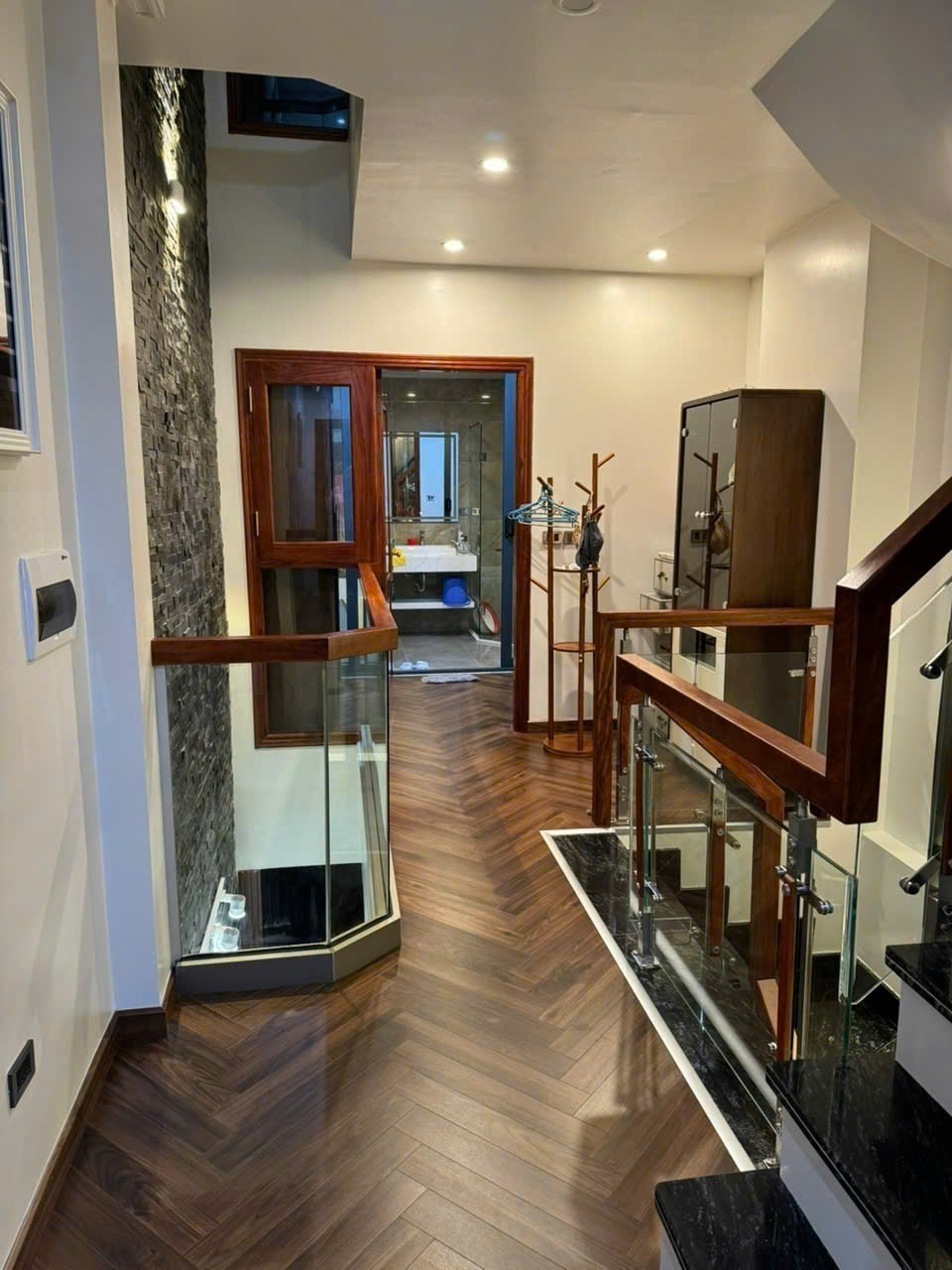 BÁN NHÀ QUẬN ĐỐNG ĐA MẶT NGÕ THÔNG - NHÀ MỚI 6 TẦNG THANG MÁY – THÁI HÀ – 50M² – 18 TỶ