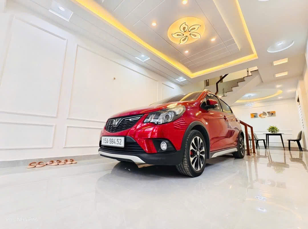 SIÊU HIẾM – HOA HẬU” TRUNG TÂM BỒ ĐỀ, LONG BIÊN DT : 42M2 X 5 TẦNG GARA Ô TÔ- NGÕ THÔNG Ô TÔ TRÁNH - KINH DOANH SẦM