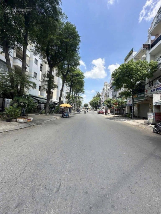 Bán nhà mặt tiền KDC Trung Sơn, 4 tầng(5*20), dòng tiền tốt, nhỉnh 17 tỷ