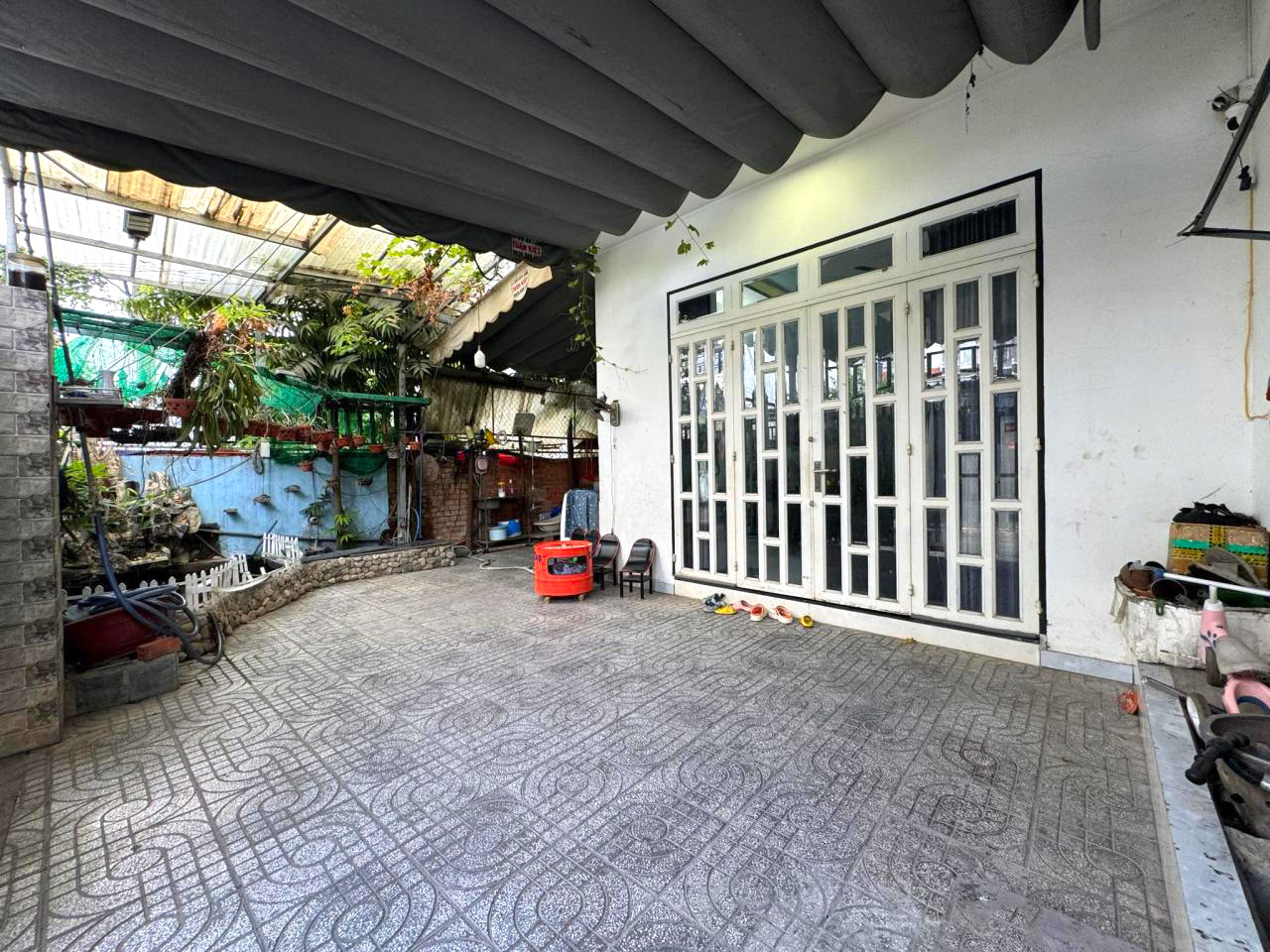 Giảm 100tr! Nhà 3 tầng Đ.6m 158m², Lô góc – sát chợ HM