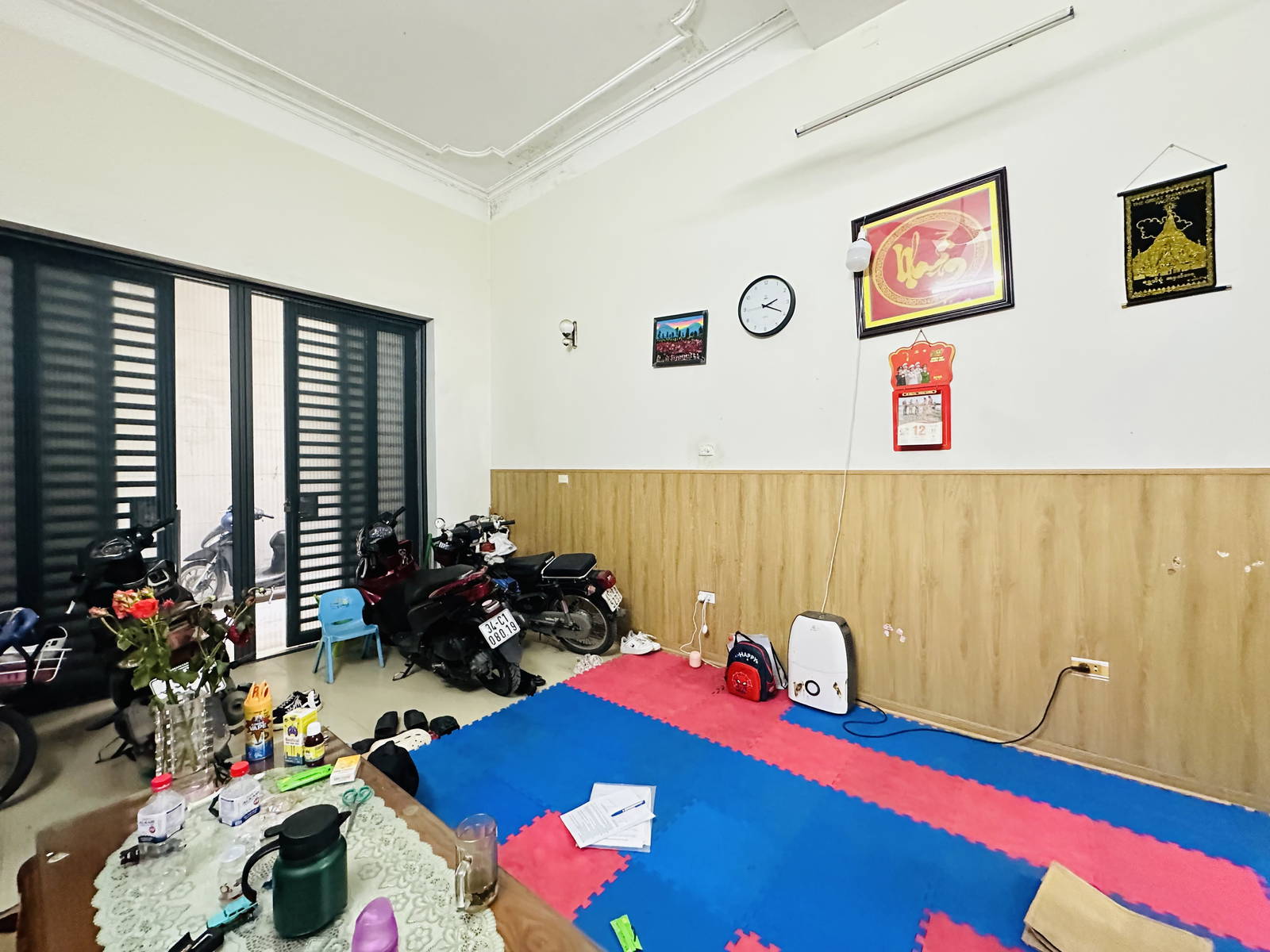 Bán nhà ngõ phố Hoa Bằng, Cầu Giấy, DTSD 52m, 4T, MT 4.3, giá 9.4 tỷ